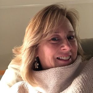 Meet your Posher, Holly